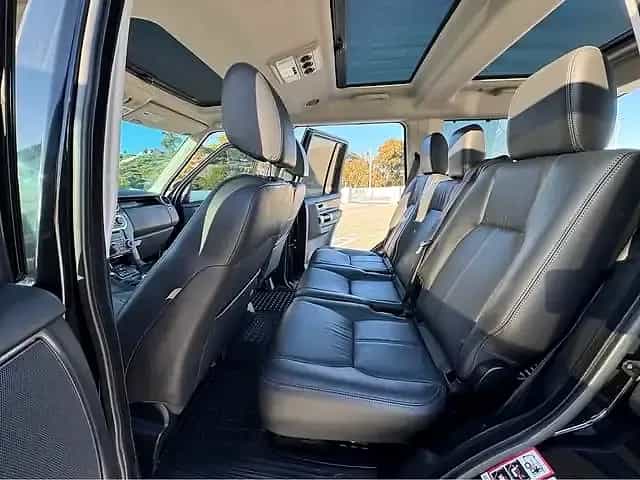 2016 Land Rover LR4 HSE - Photo 2