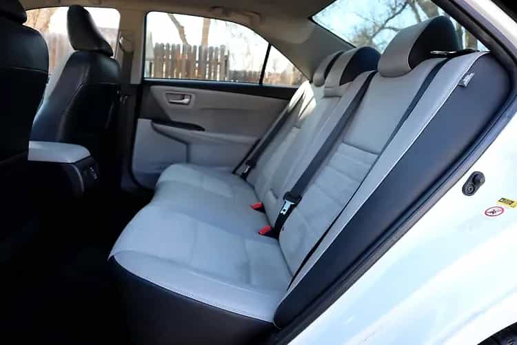 2016 Toyota Camry - Photo 5