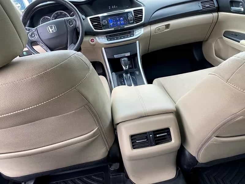 2015 Honda Accord - Photo 4