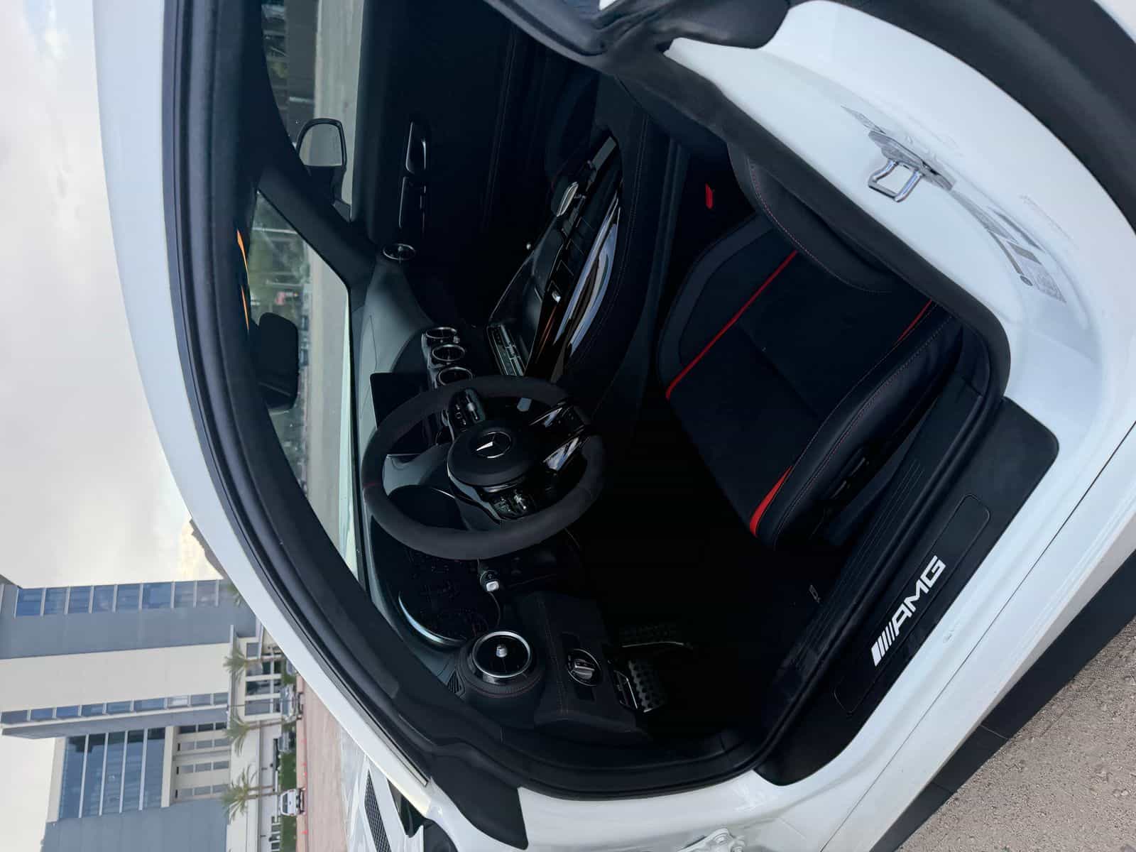 2021 Mercedes-Benz AMG GT - Photo 2