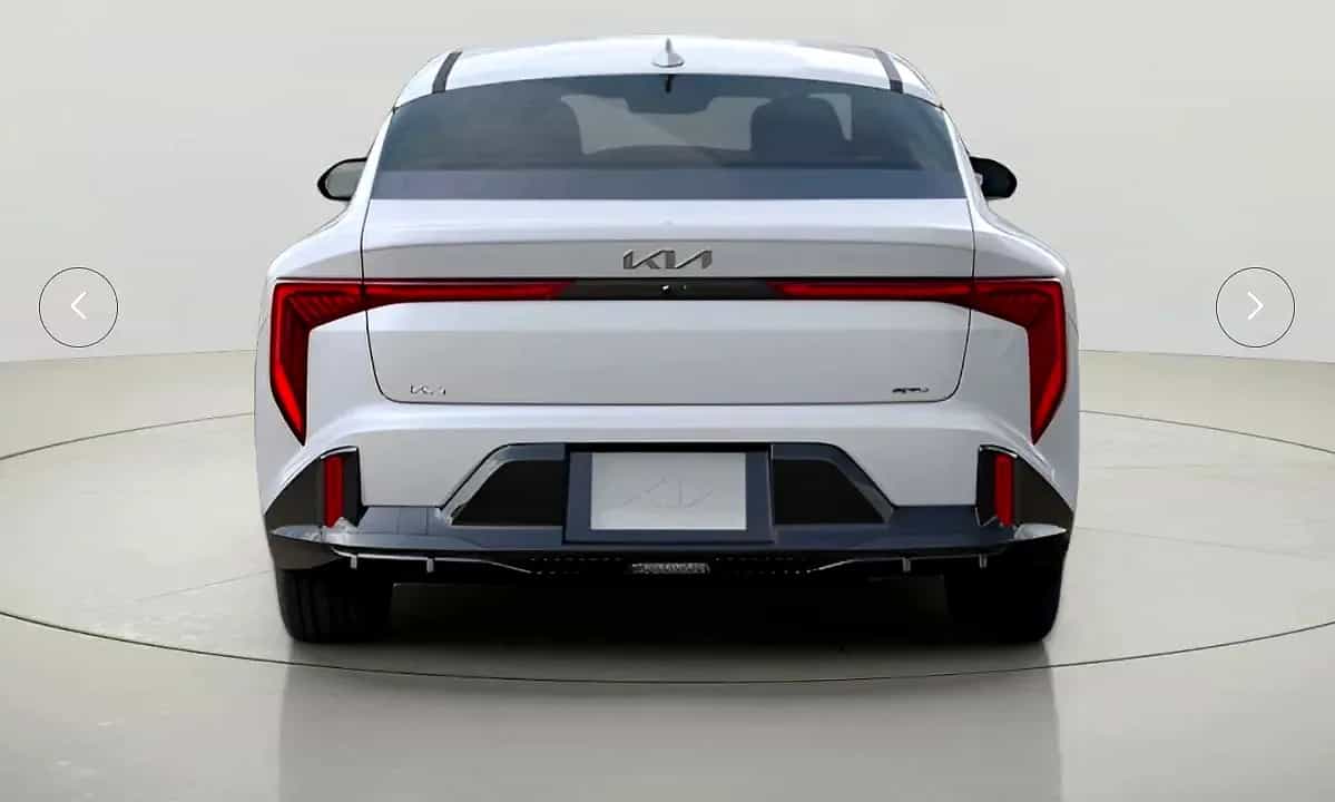 2025 Kia K4 - Photo 5