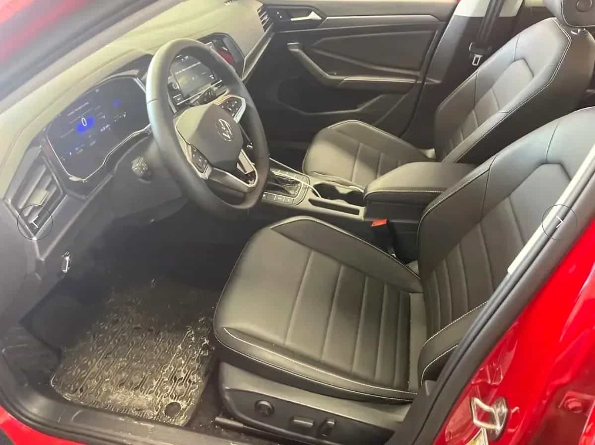 2023 Volkswagen Jetta - Photo 4