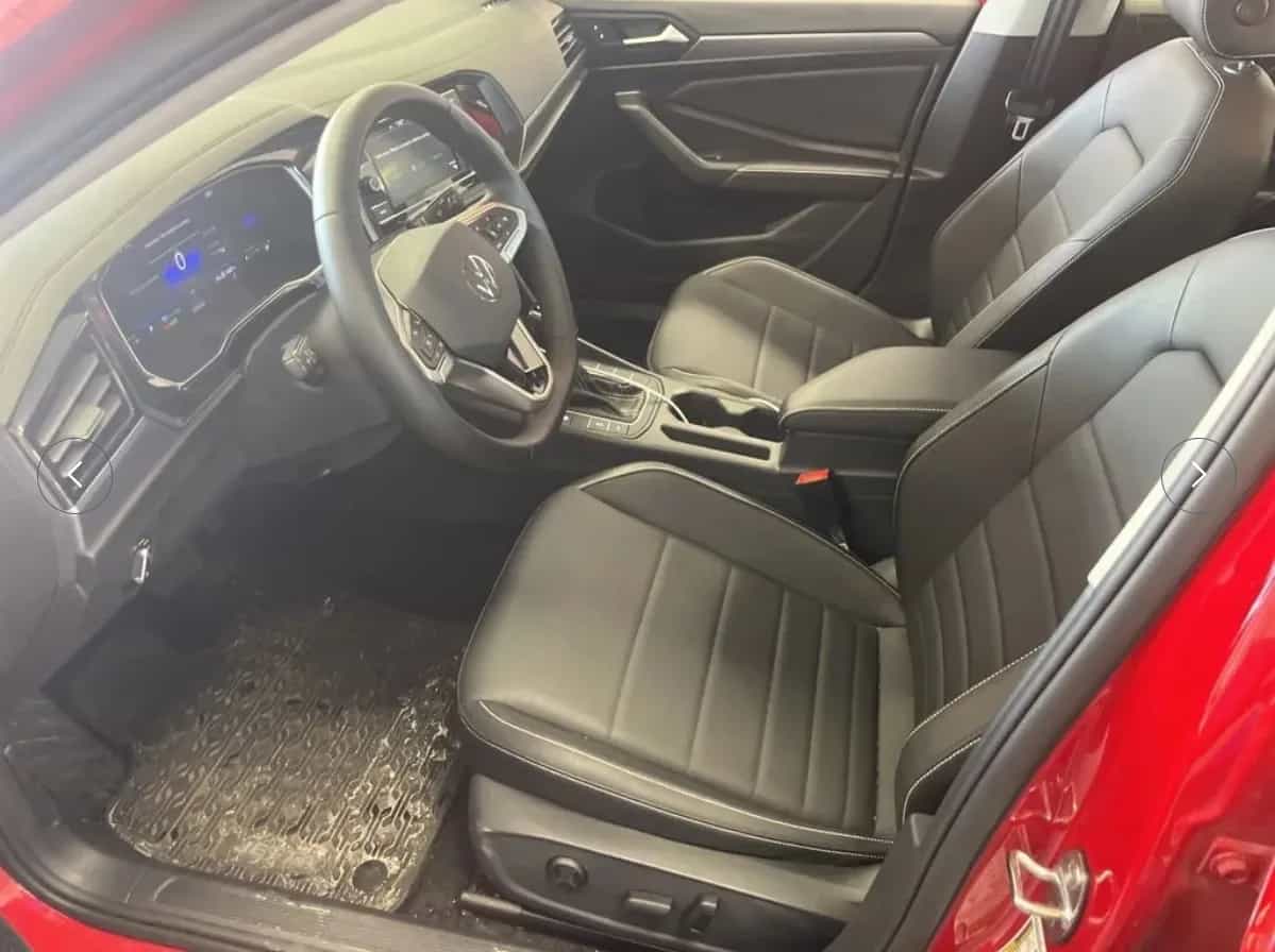 2023 Volkswagen Jetta - Photo 4
