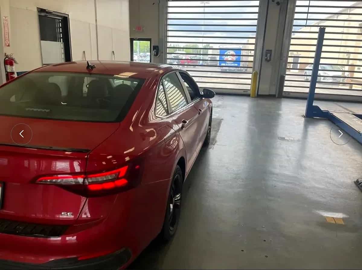 2023 Volkswagen Jetta - Photo 5