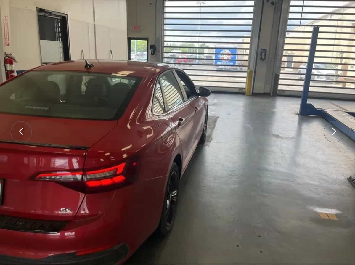 2023 Volkswagen Jetta - Photo 5