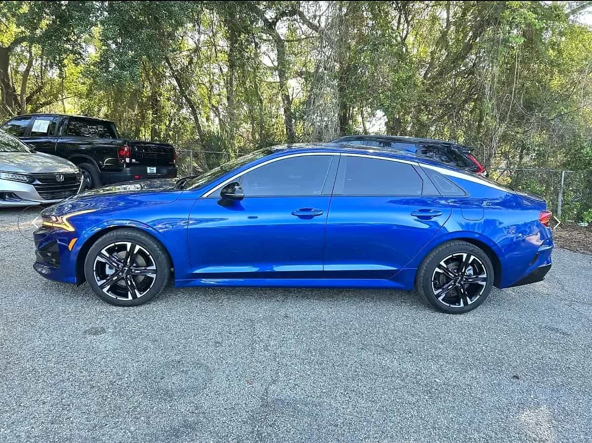 2023 Kia K5 - Photo 3