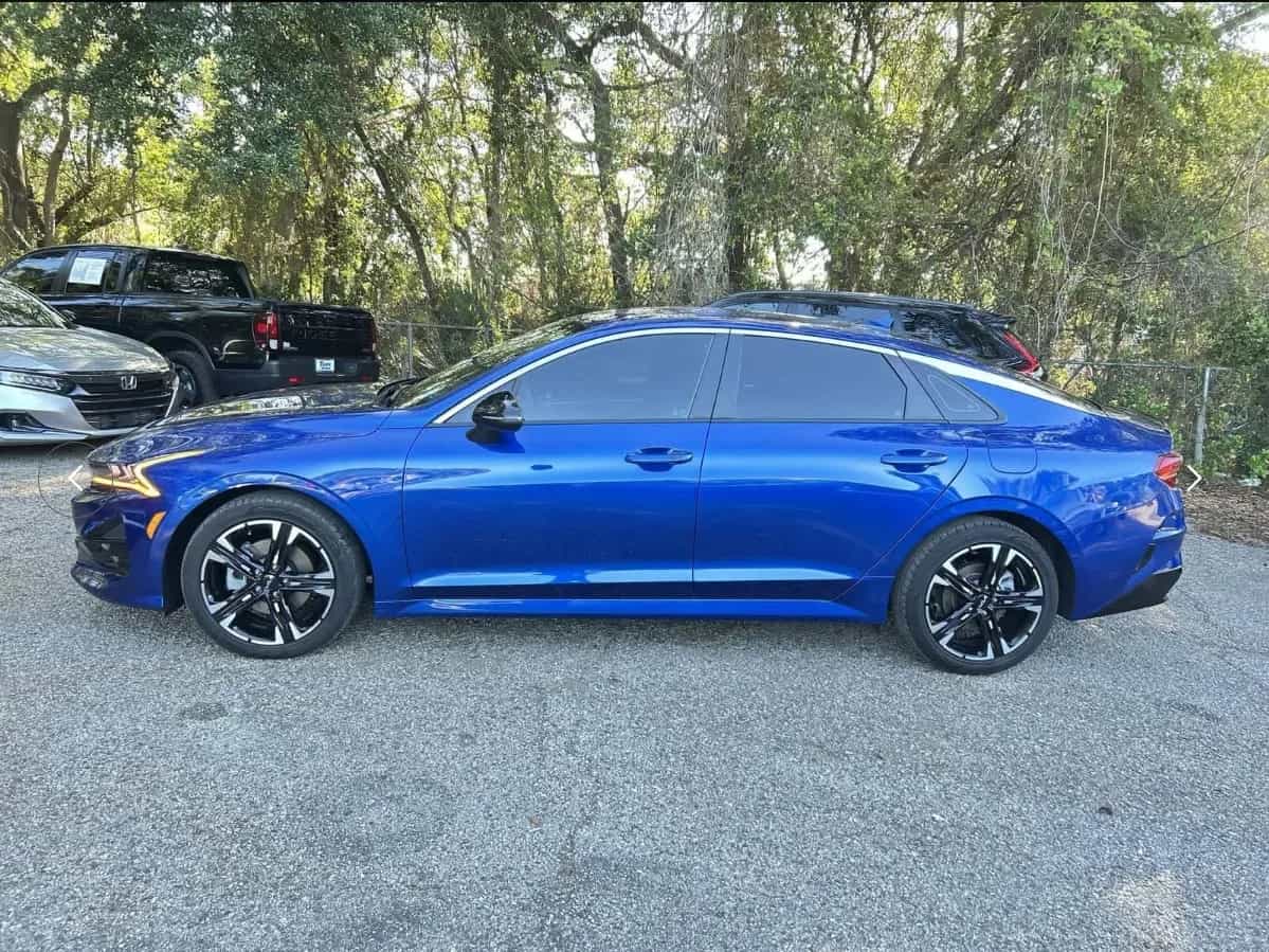2023 Kia K5 - Photo 3