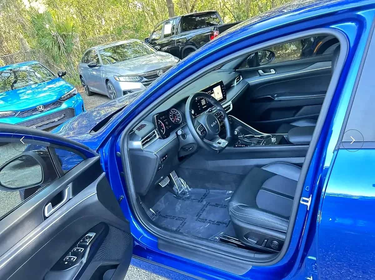2023 Kia K5 - Photo 4
