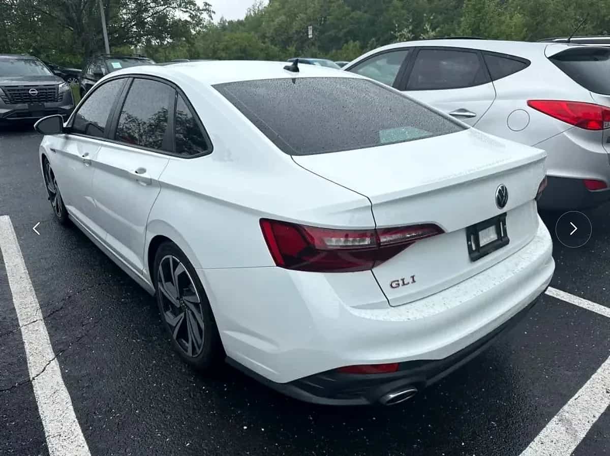 2024 Volkswagen Jetta GLI - Photo 3