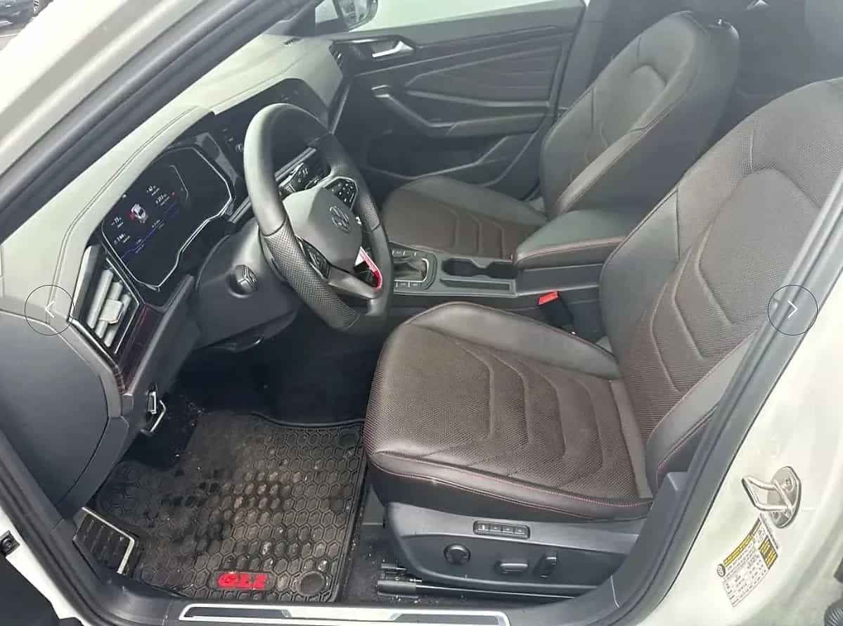 2024 Volkswagen Jetta GLI - Photo 5