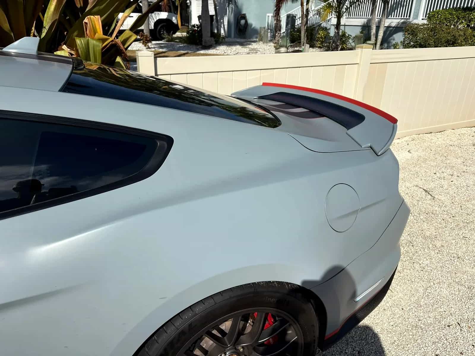 2020 Ford Mustang - Photo 3