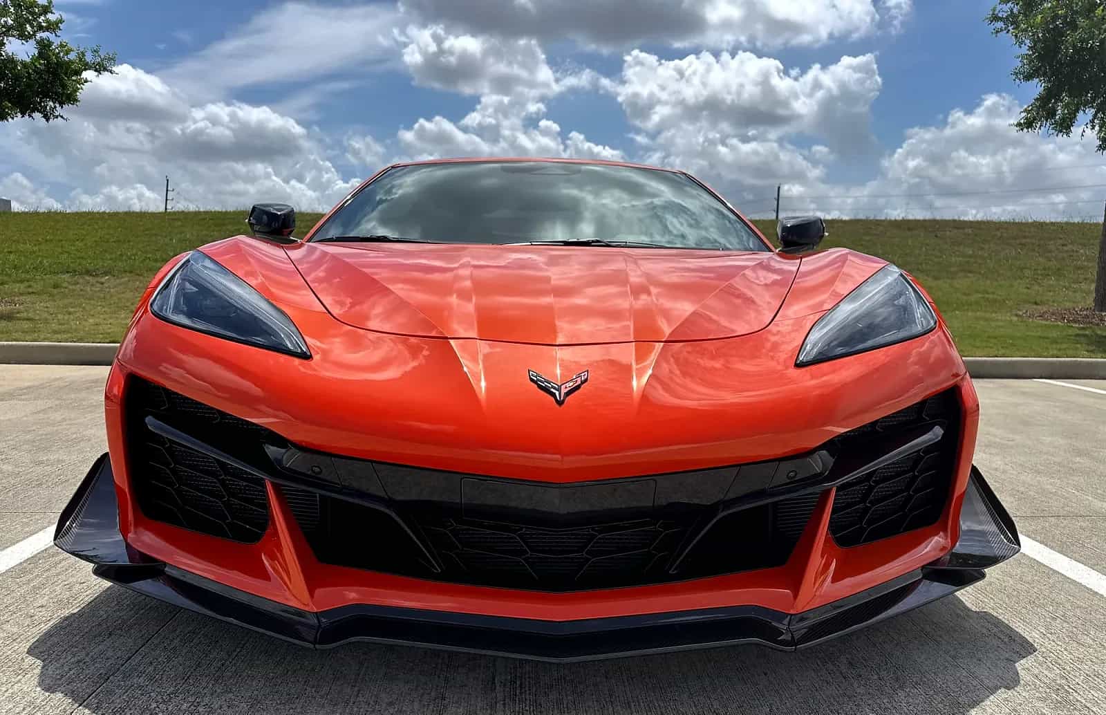 2025 Chevrolet Corvette - Photo 2
