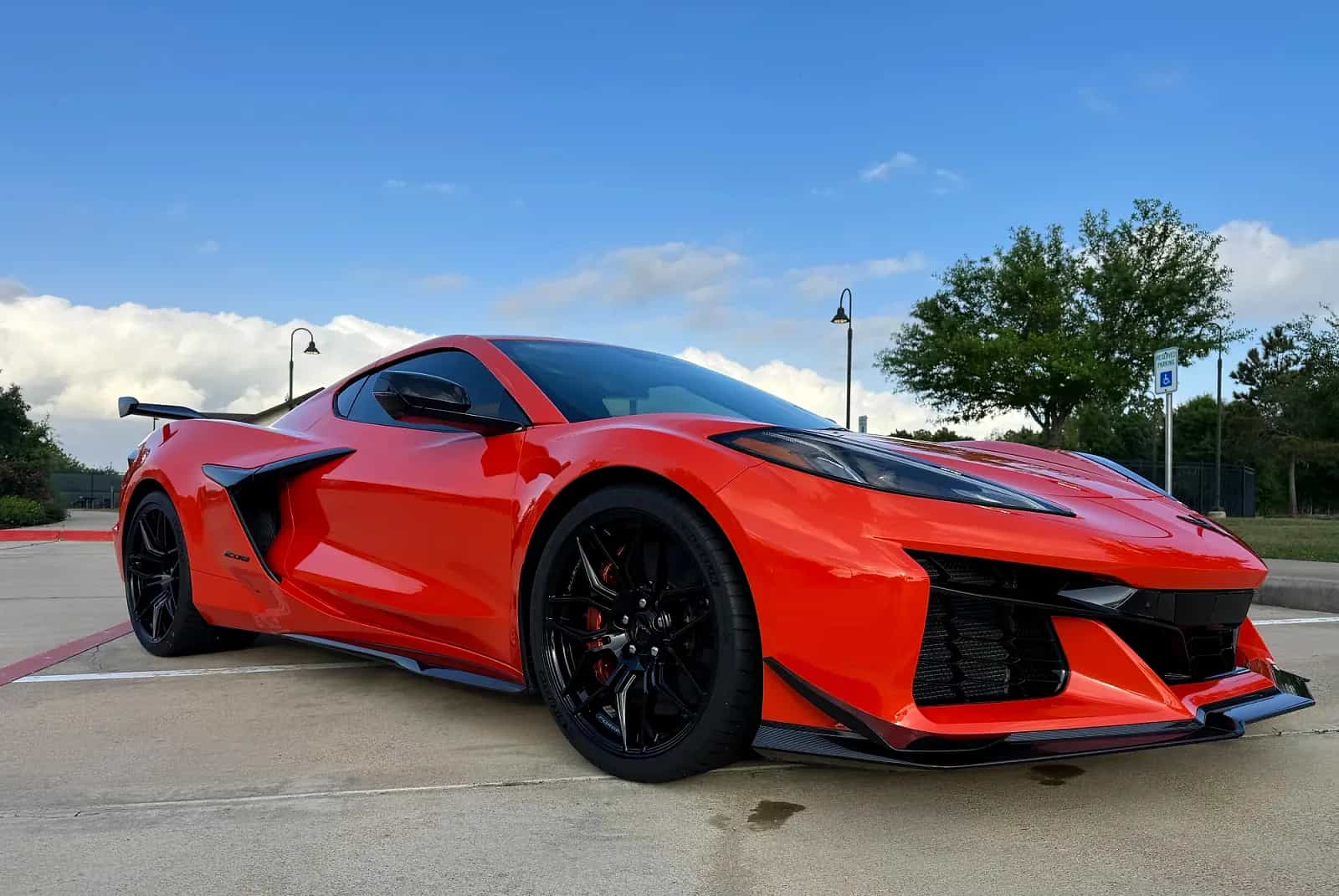 2025 Chevrolet Corvette - Photo 3