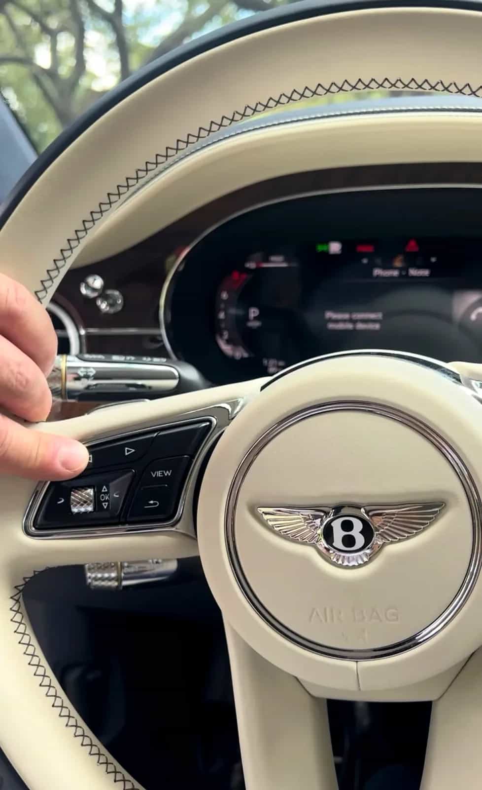 2025 Bentley Continental - Photo 3