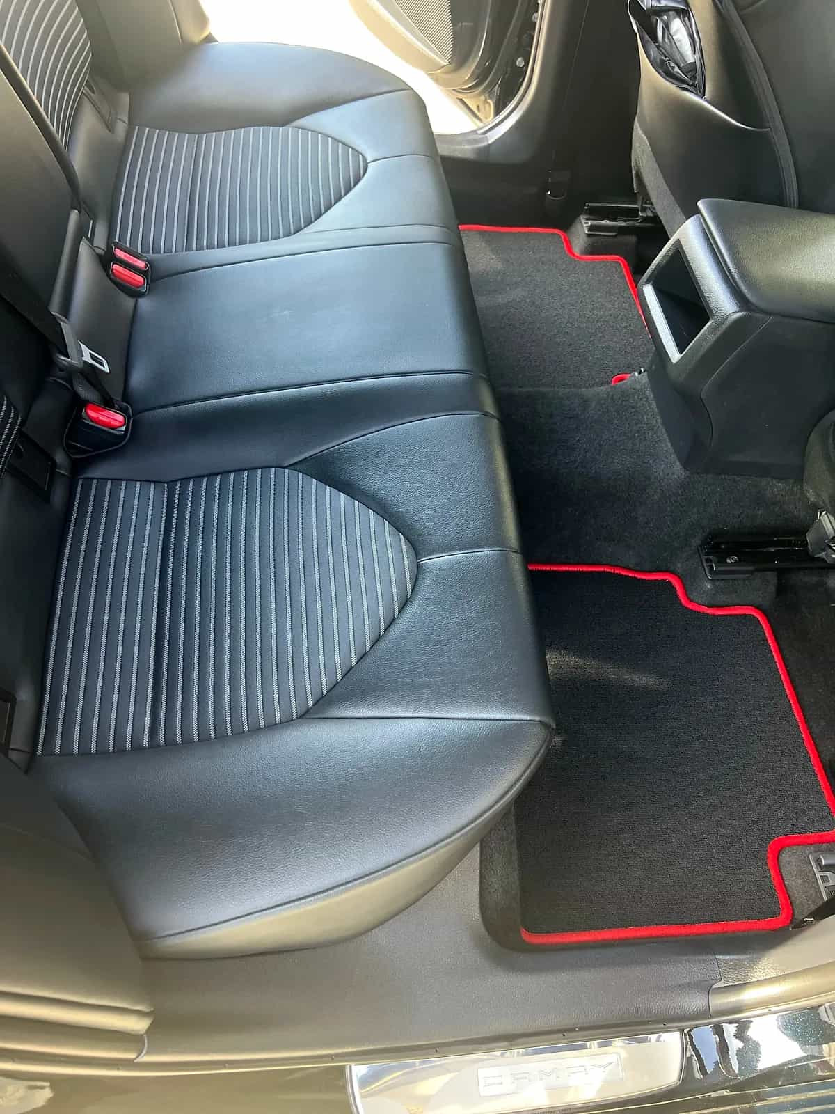 2023 Toyota Camry - Photo 4