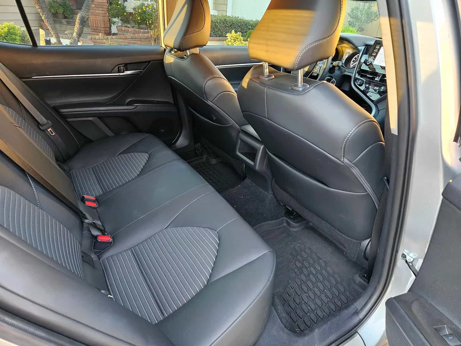 2023 Toyota Camry - Photo 3