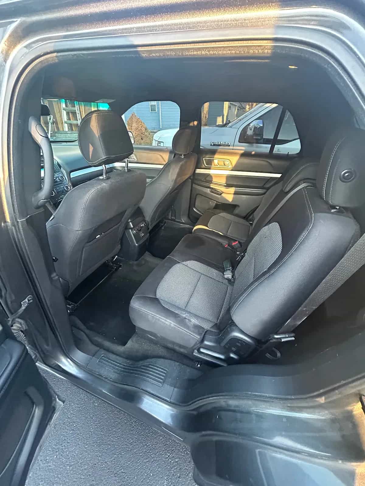 2016 Ford Explorer - Photo 3