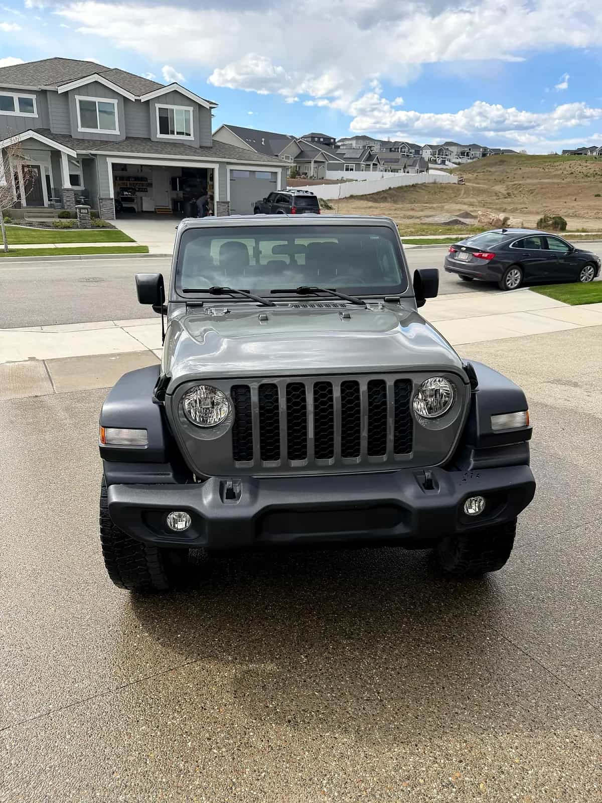 2020 Jeep Gladiator - Photo 2