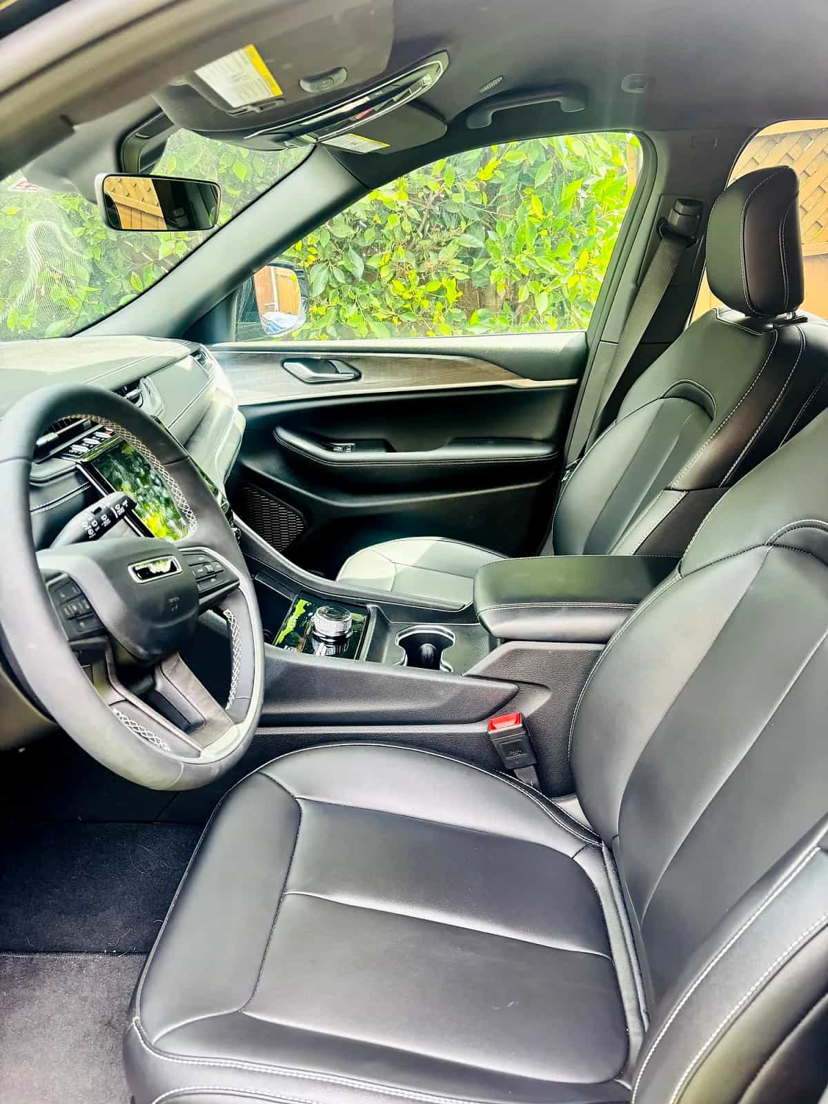 2025 Jeep Grand Cherokee - Photo 4