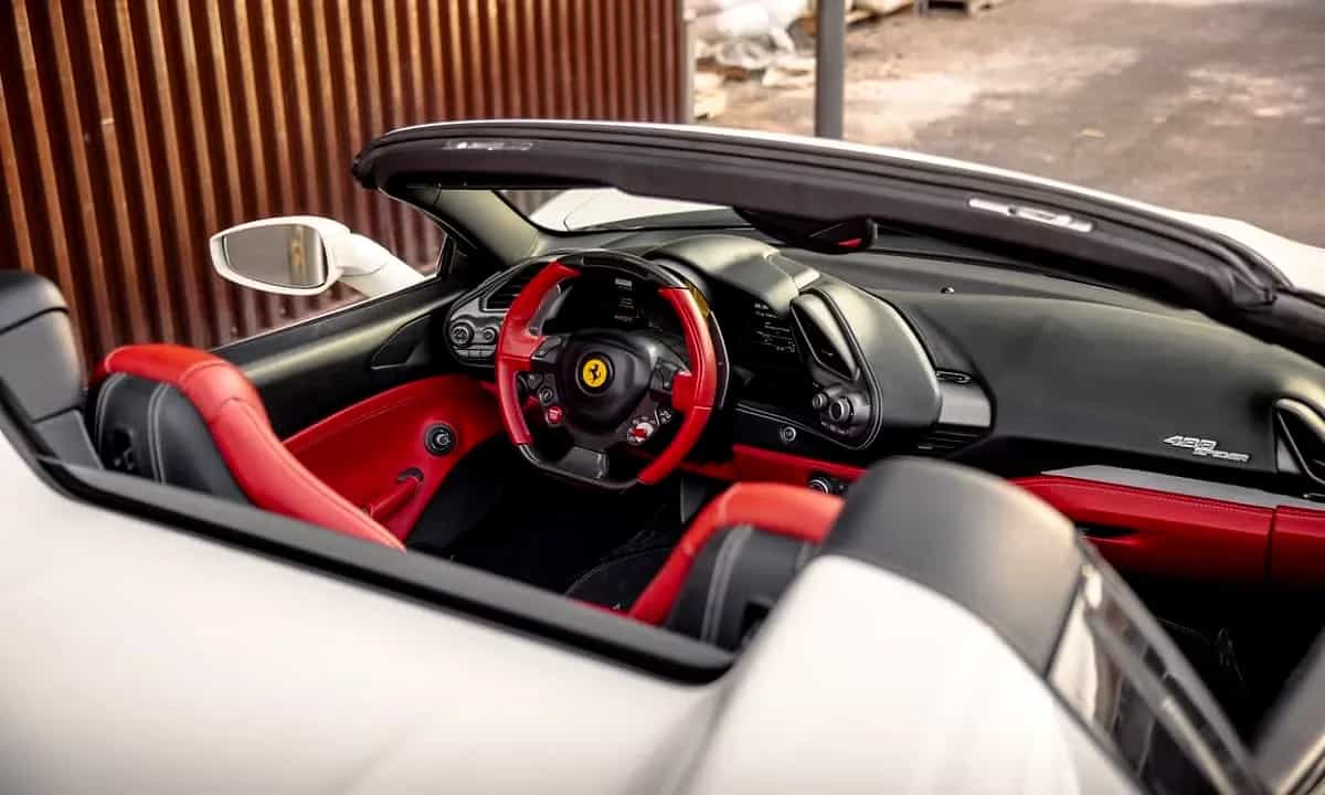 2017 Ferrari 488 Spider - Photo 3