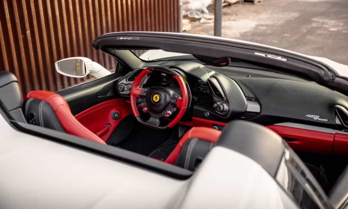 2017 Ferrari 488 Spider - Photo 3