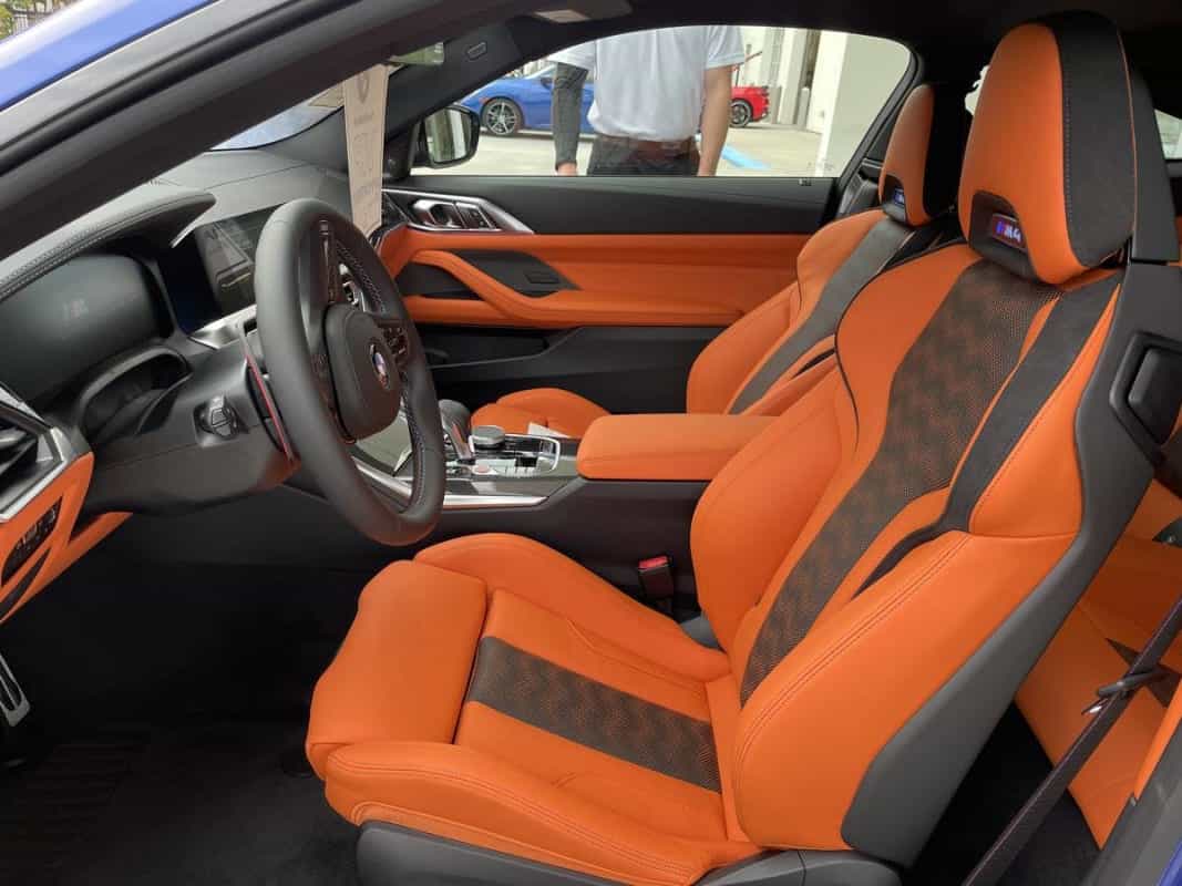 2021 BMW M4 Competition - Photo 2