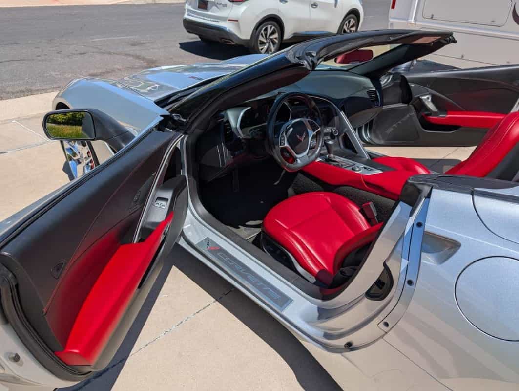 2016 Chevrolet Corvette Stingray Z51 - Photo 3