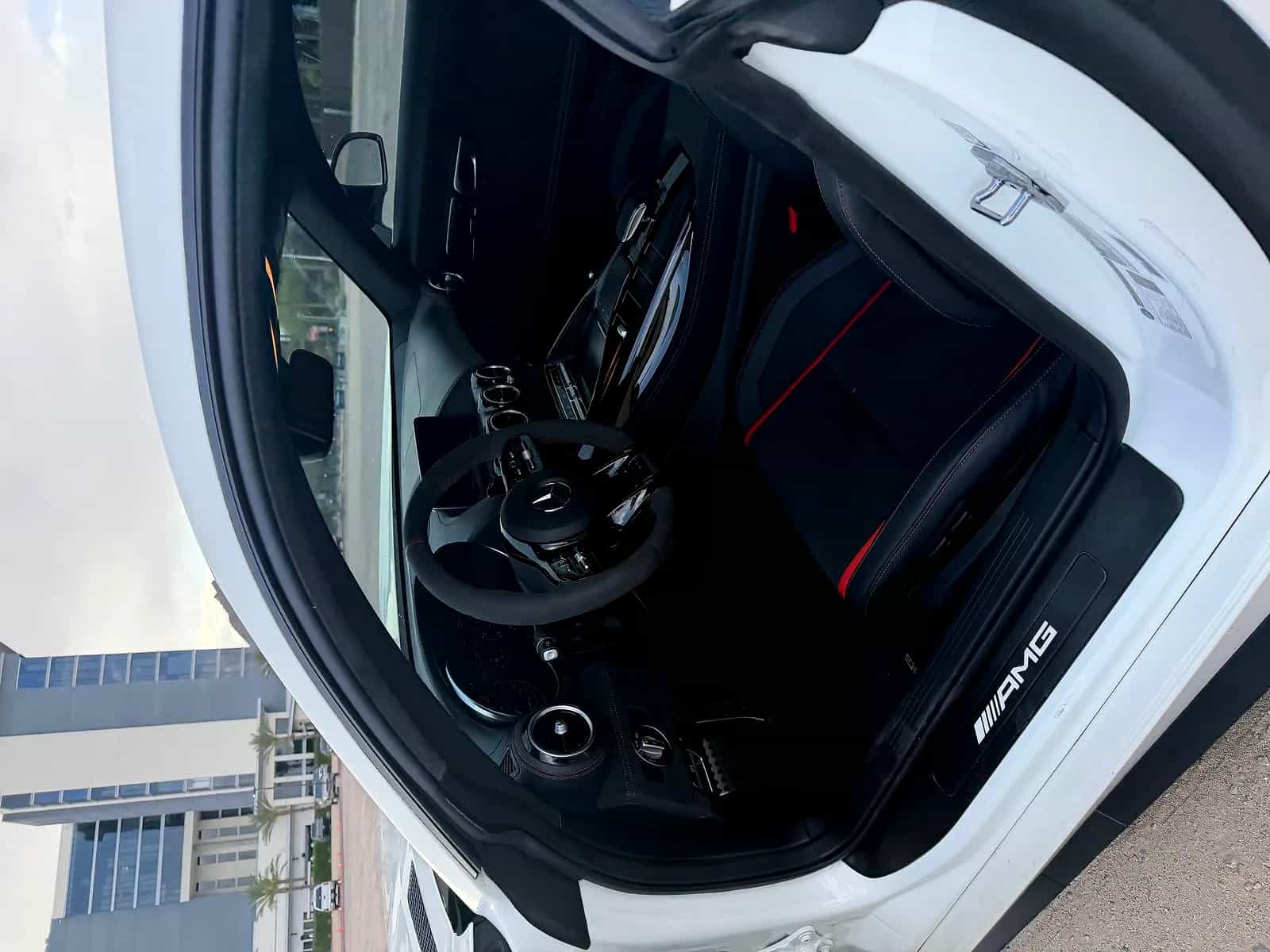 2021 Mercedes-Benz AMG GT - Photo 2