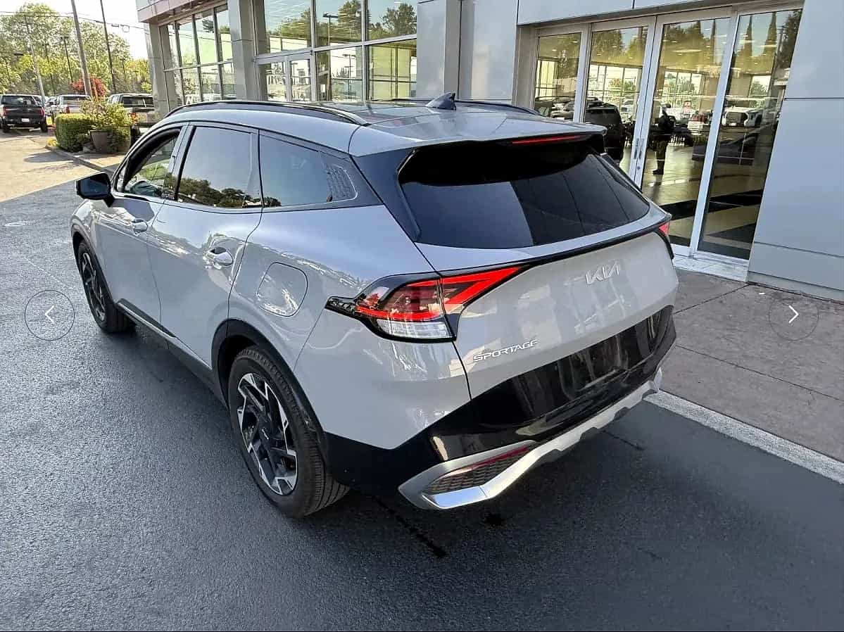 2023 Kia Sportage - Photo 3