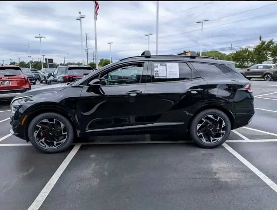 2023 Kia Sportage - Photo 2