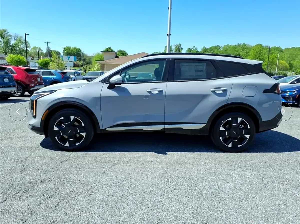 2026 Kia Sportage - Photo 2