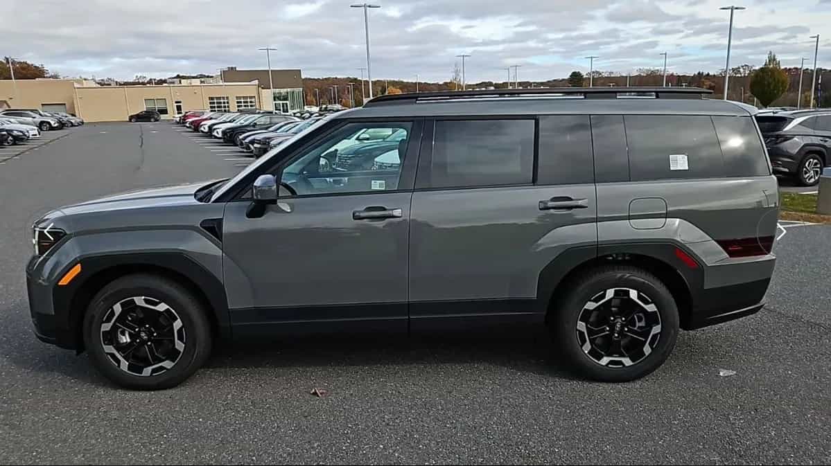 2026 Hyundai Santa Fe - Photo 3