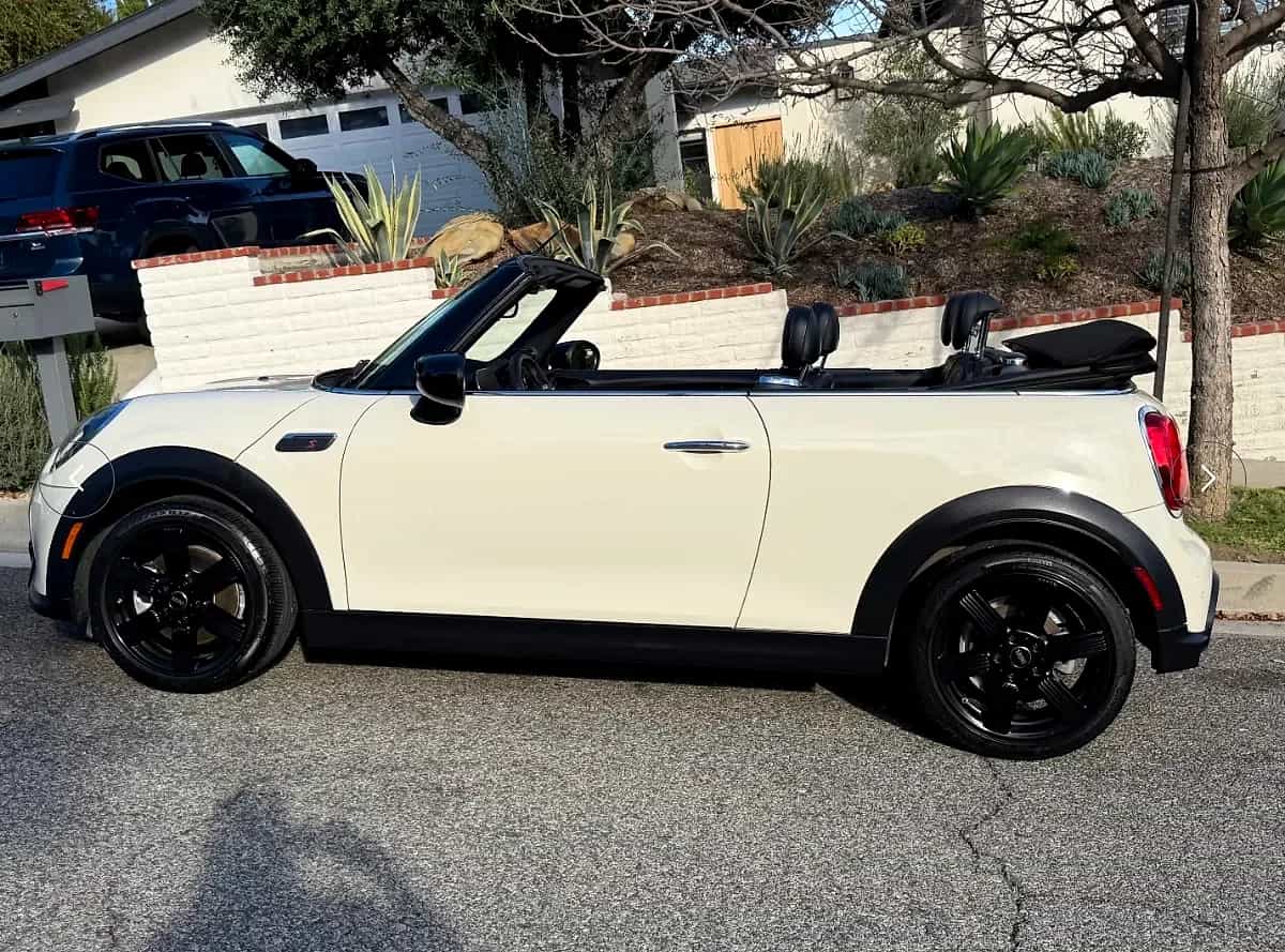 2023 MINI Cooper Convertible - Photo 3