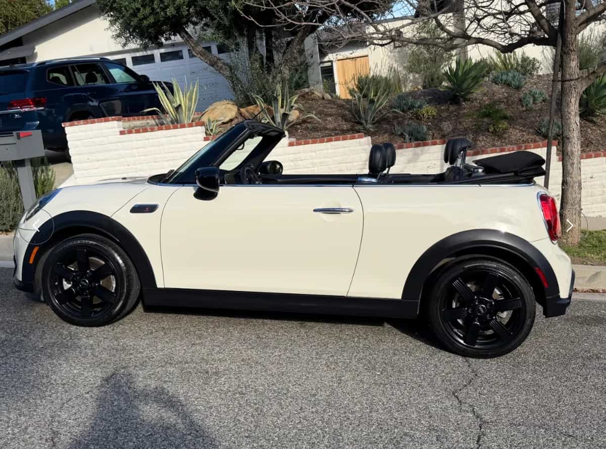 2023 MINI Cooper Convertible - Photo 3
