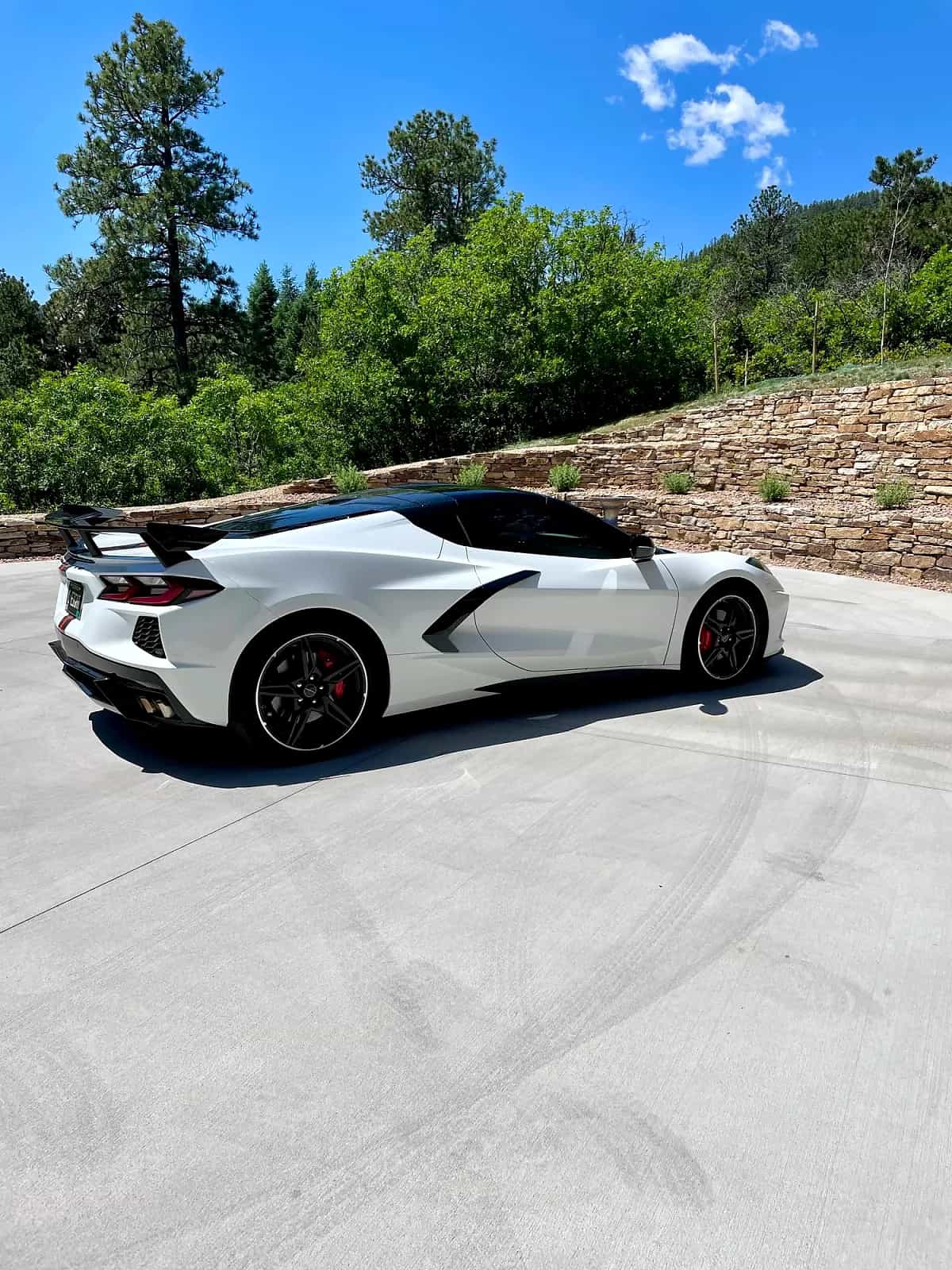 2022 Chevrolet Corvette - Photo 2