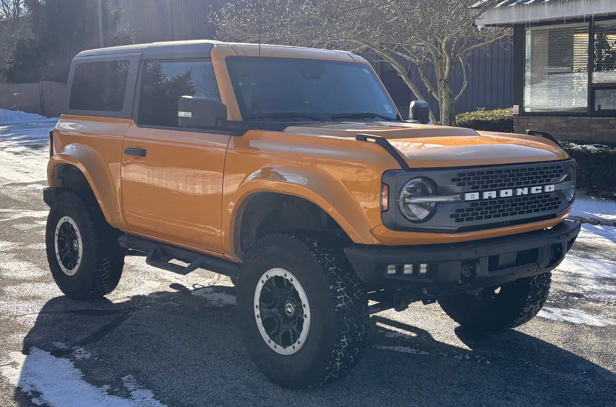 2022 Ford Bronco - Photo 3