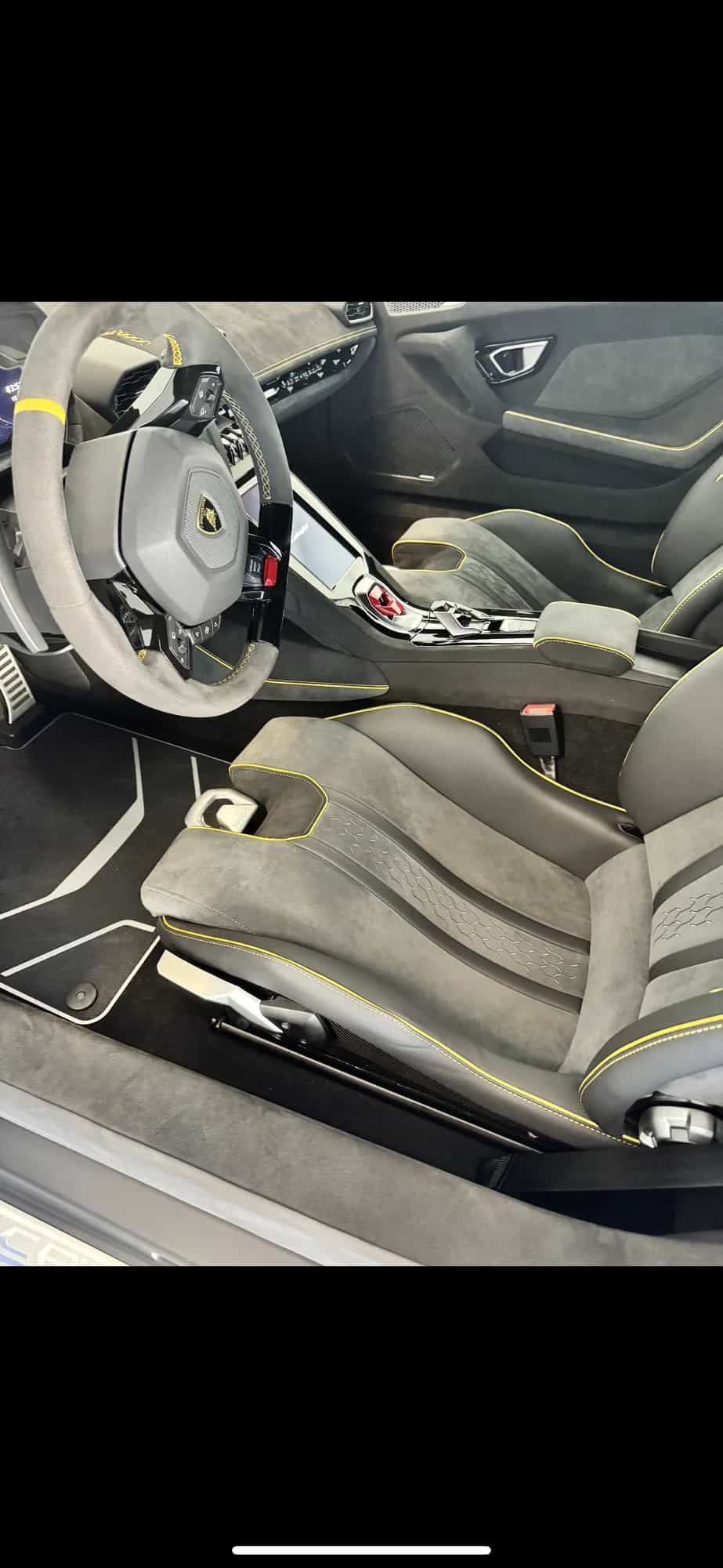 2024 Lamborghini Huracan - Photo 5