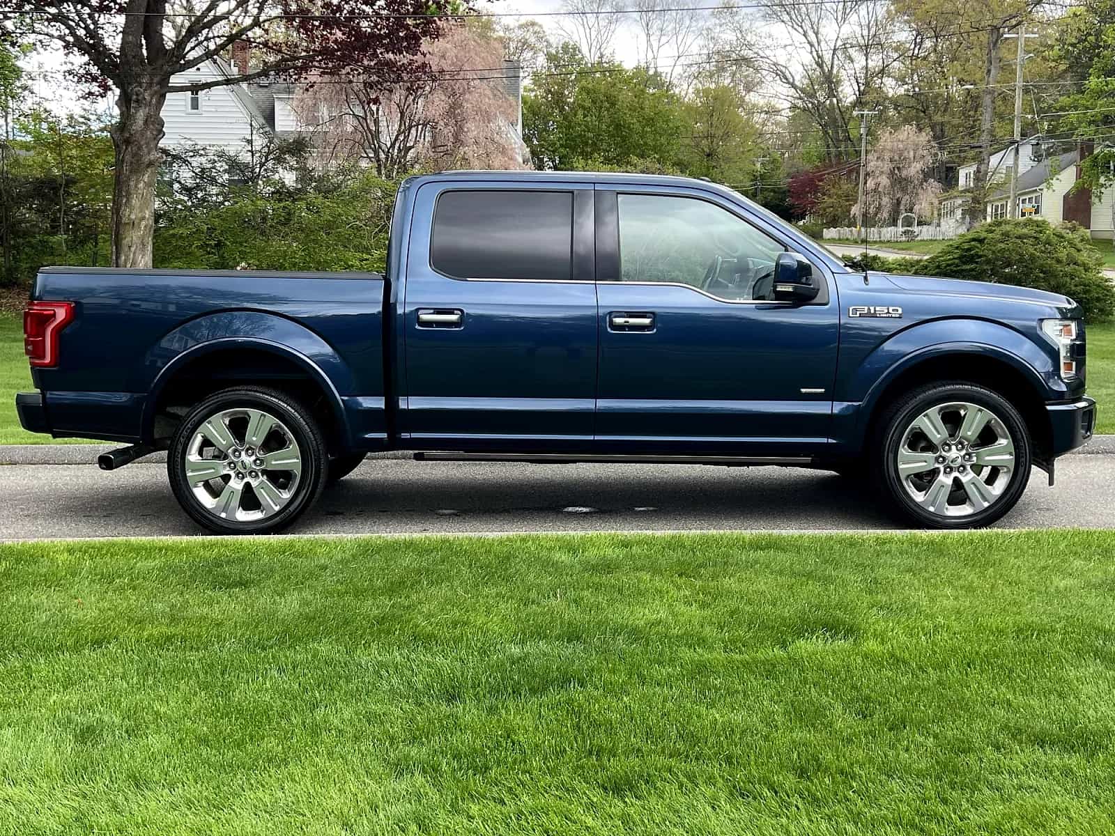 2017 Ford F-150 - Photo 2