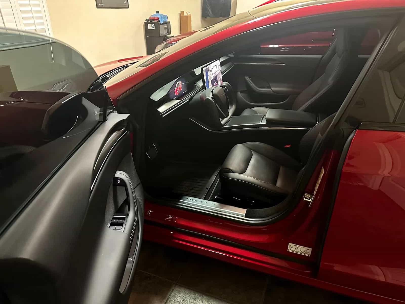 2022 Tesla Model S - Photo 3