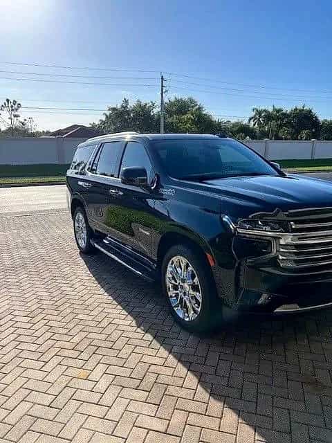 2023 Chevrolet Tahoe - Photo 2
