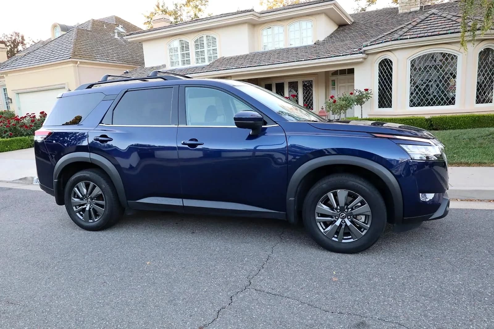 2022 Nissan Pathfinder for rent - $98/day