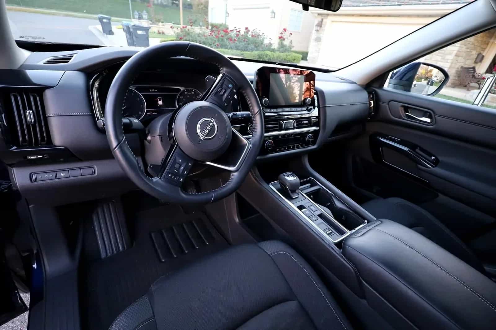 2022 Nissan Pathfinder - Photo 3