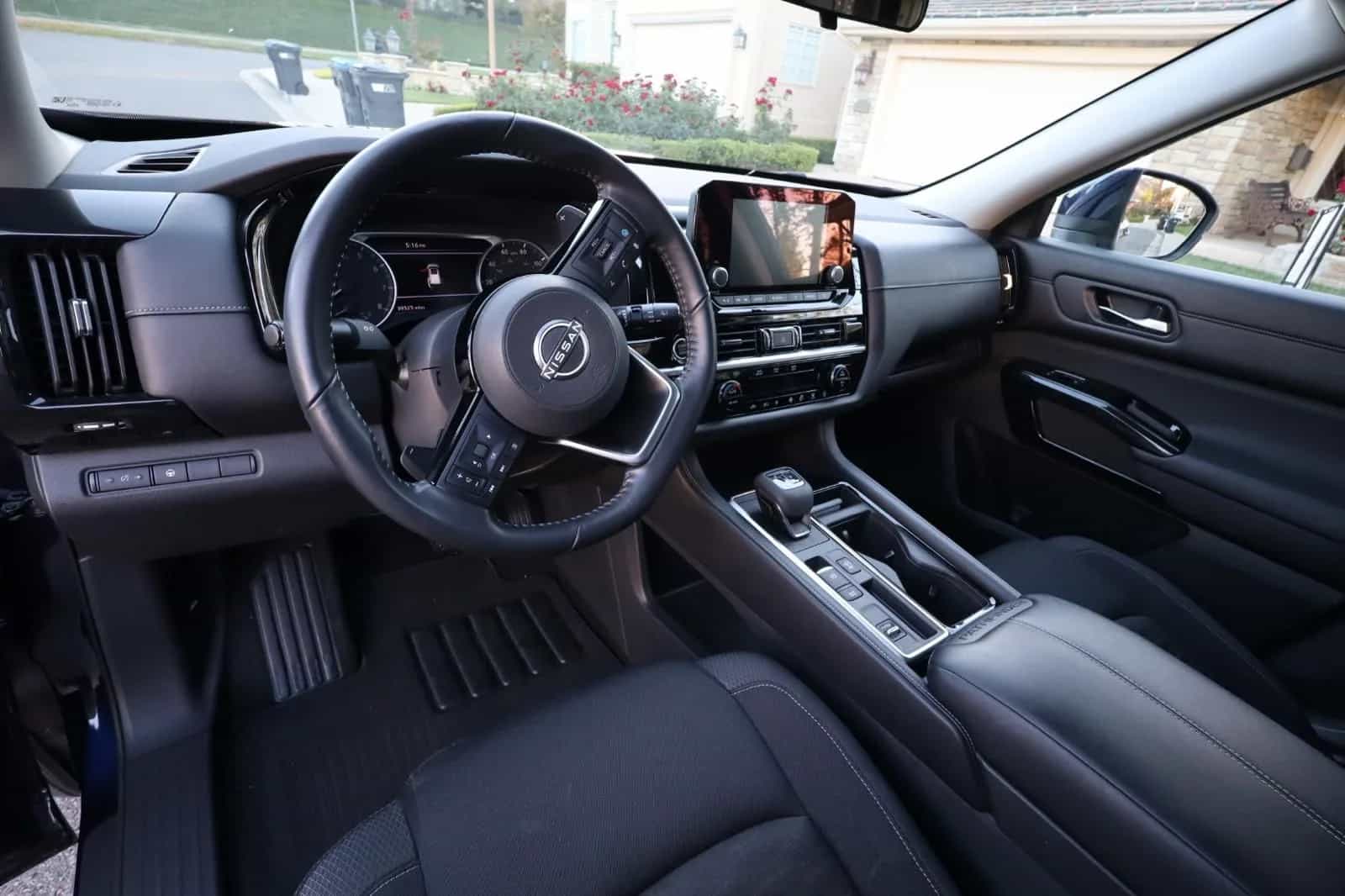 2022 Nissan Pathfinder - Photo 3