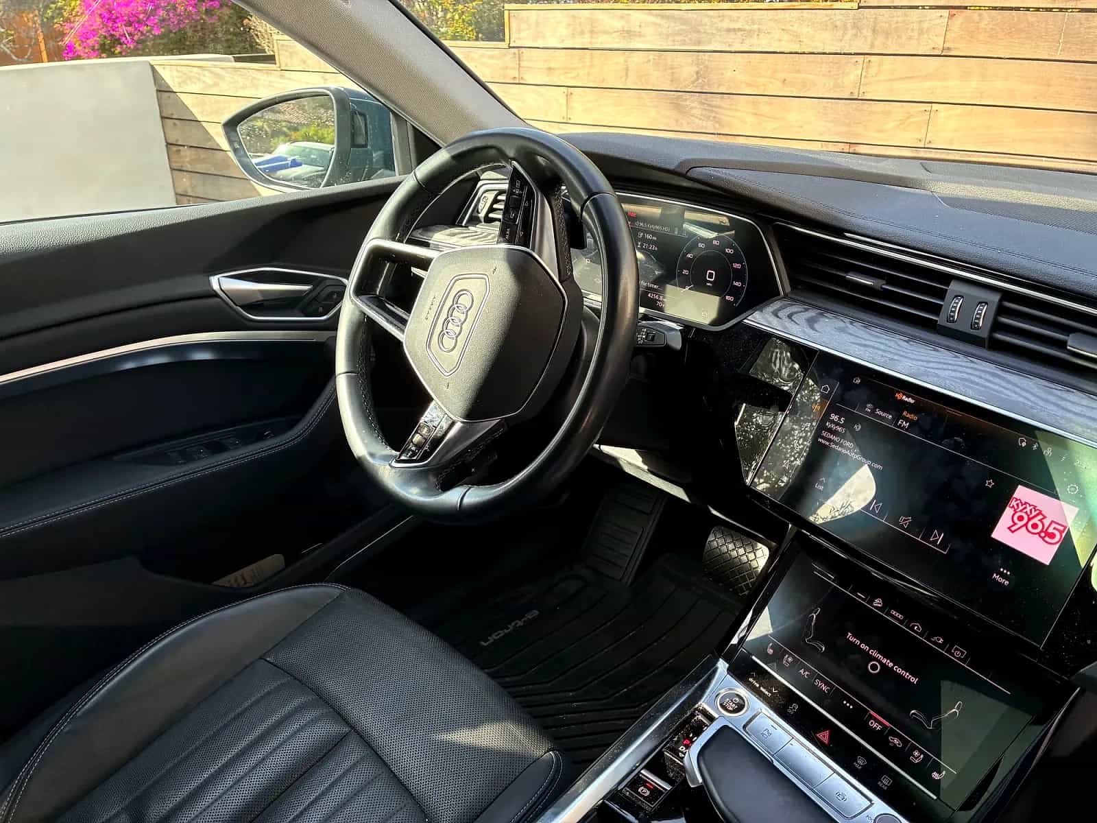 2022 Audi e-tron Sportback - Photo 2