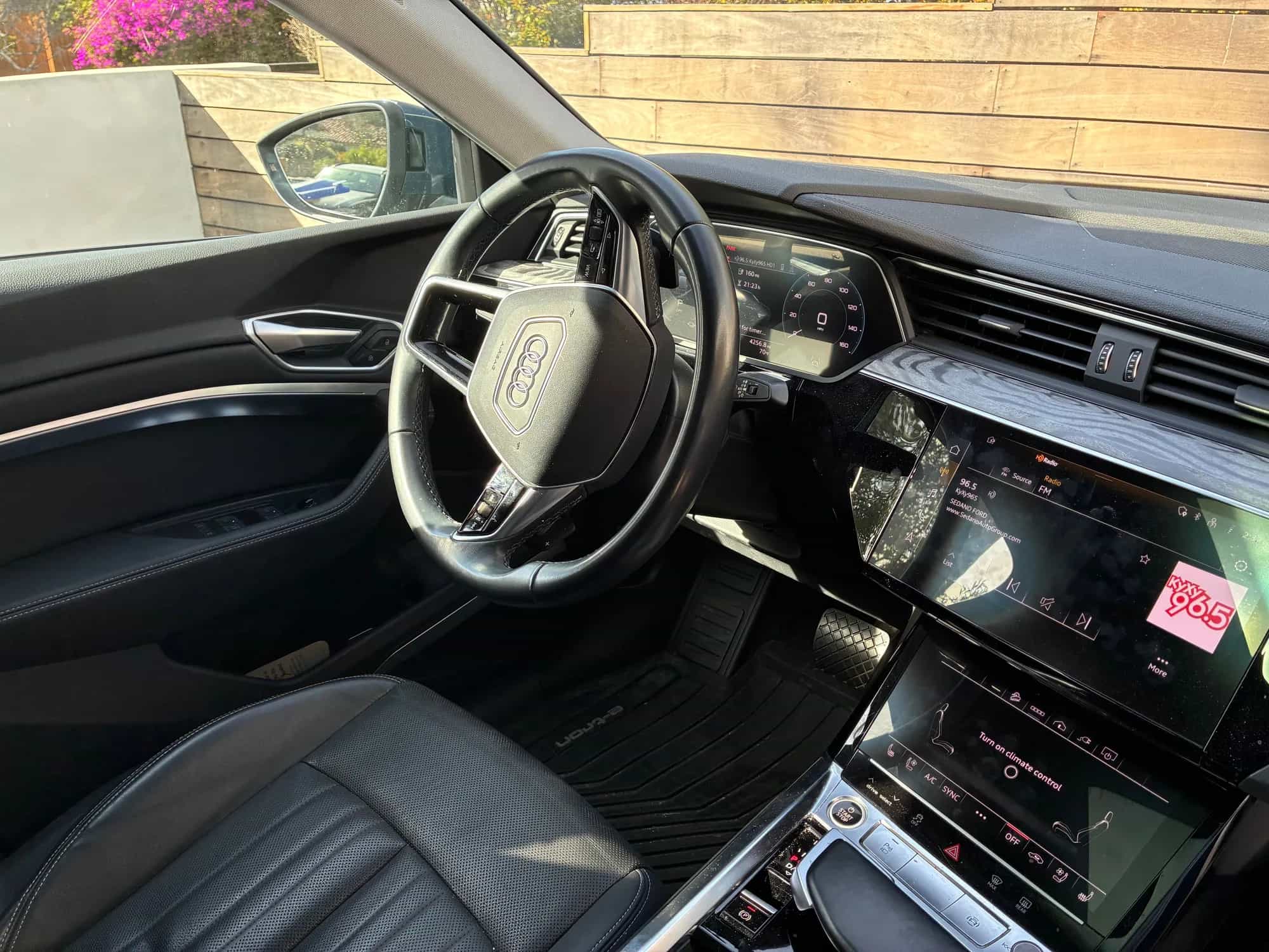 2022 Audi e-tron Sportback - Photo 2