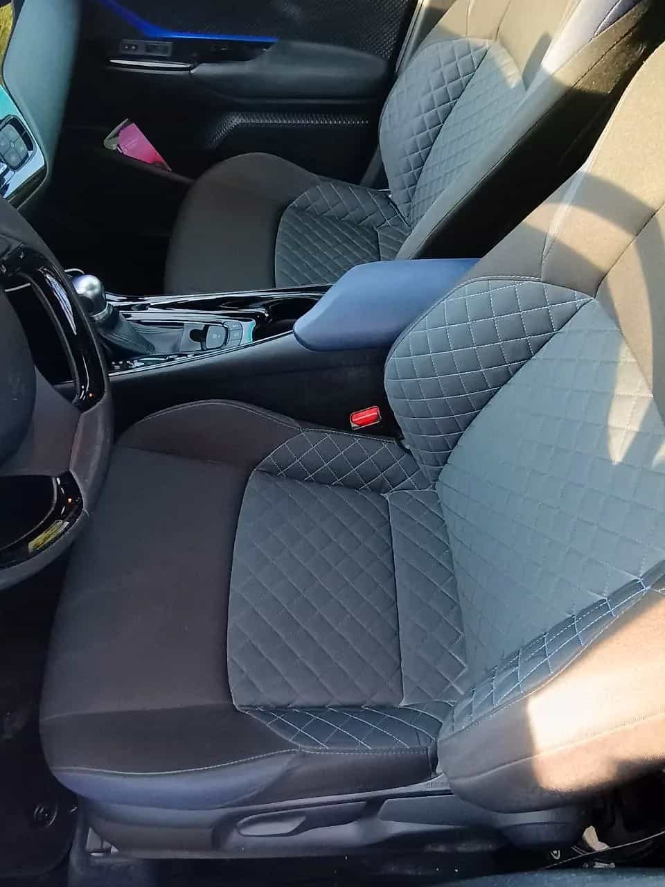 2020 Toyota C-HR - Photo 3