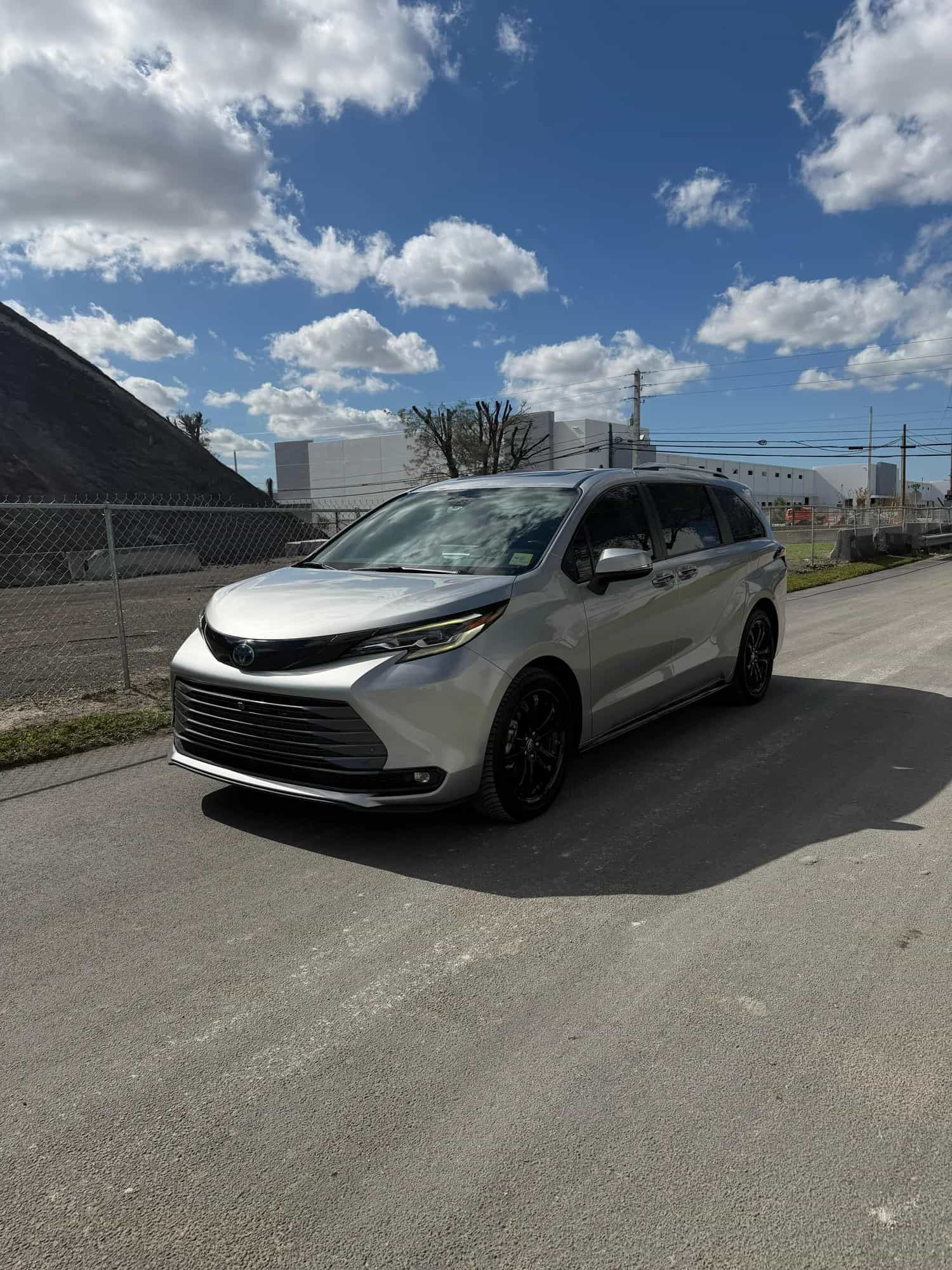 2022 Toyota Sienna - Photo 2