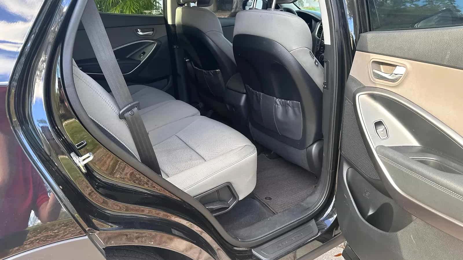 2017 Hyundai Santa Fe - Photo 5