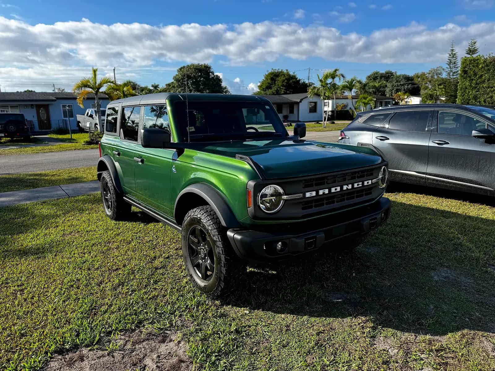 2024 Ford Bronco - Photo 3