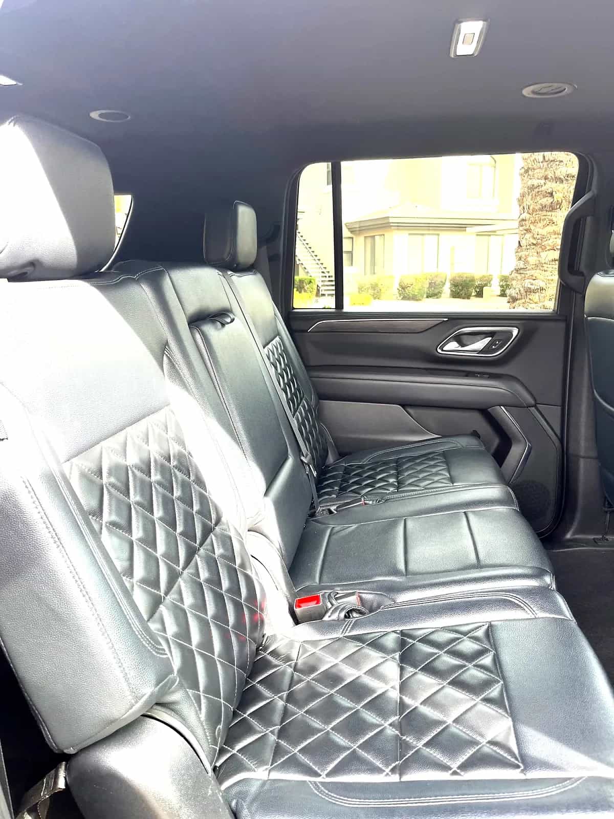 2023 Chevrolet Suburban - Photo 5